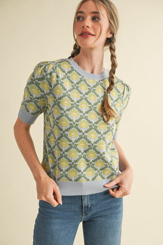 Floral pattern short sleeve sweater