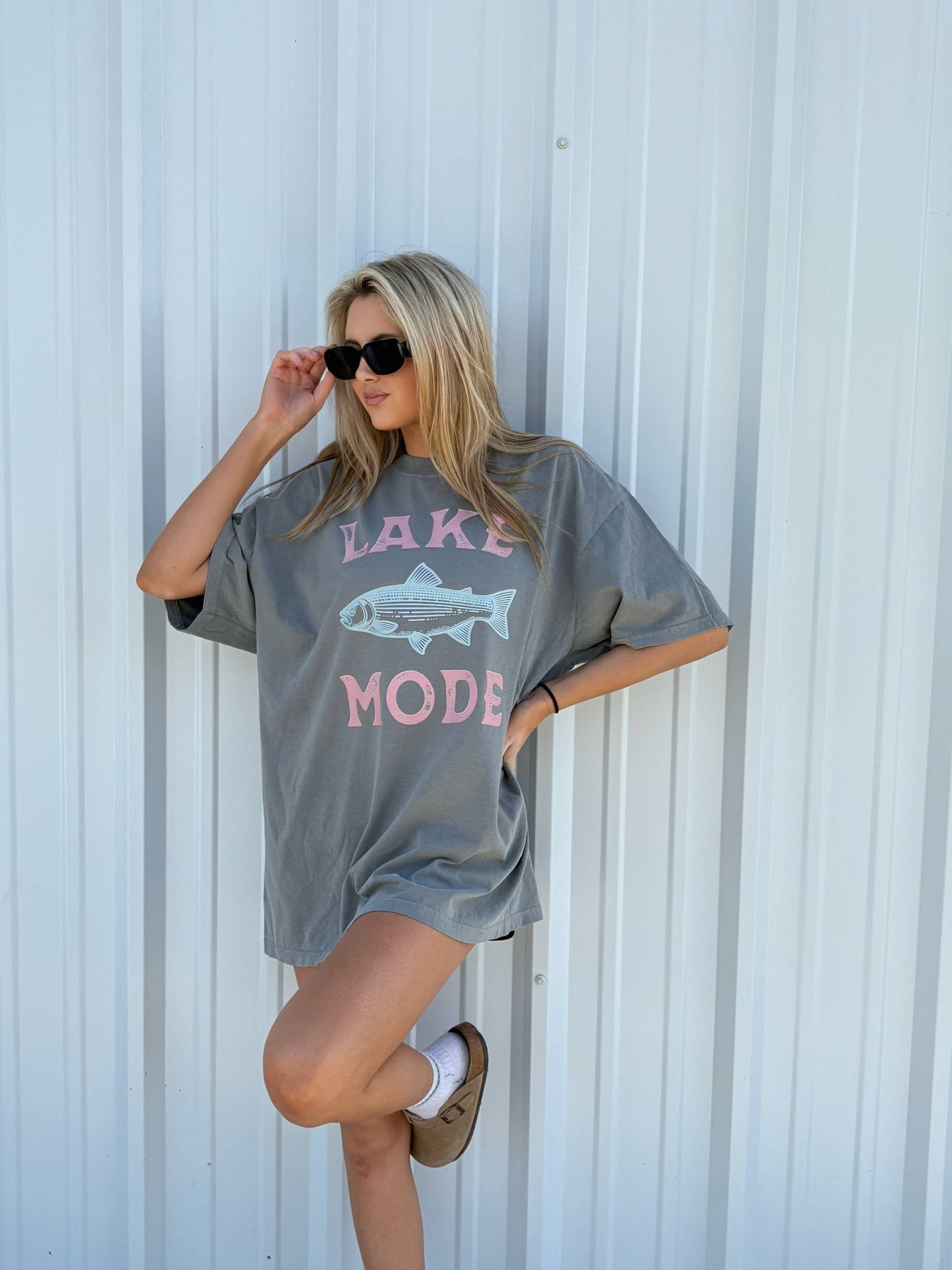 LAKE MODE TEE