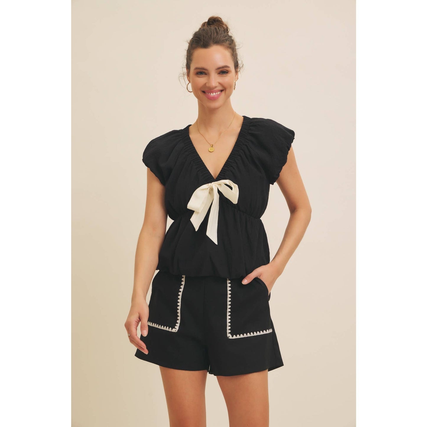 Elastic Waistband Linen Shorts With Embroidery