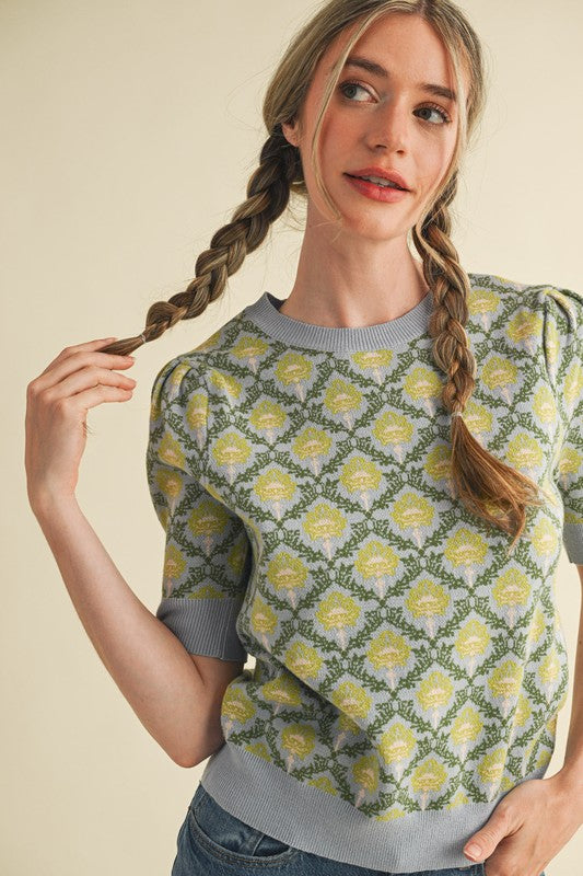 Floral pattern short sleeve sweater