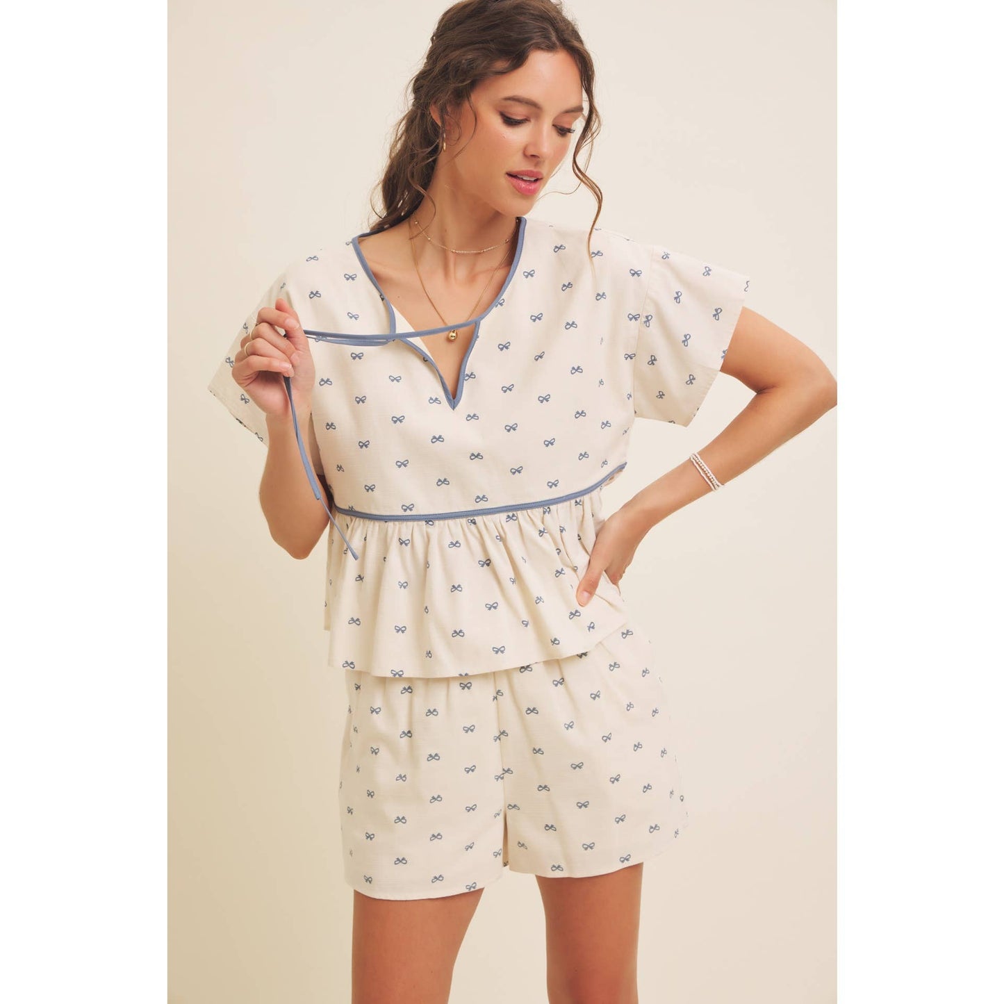 Cute Bow Printed Linen-Like Comfy Shorts With Stretchy Waist