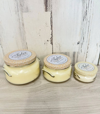 ⭐️NEW SCENT⭐️         Tyler Candle Co. Superstar