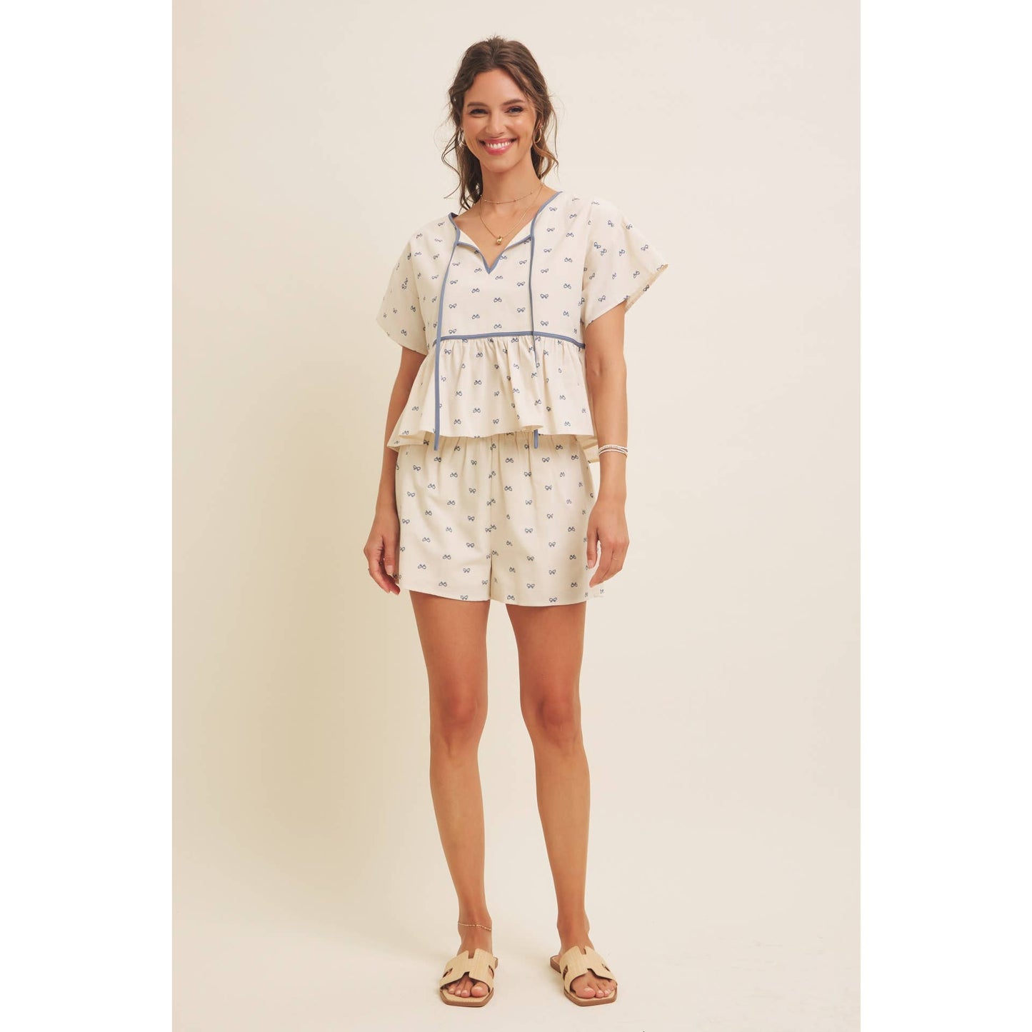 Cute Bow Printed Linen-Like Comfy Shorts With Stretchy Waist